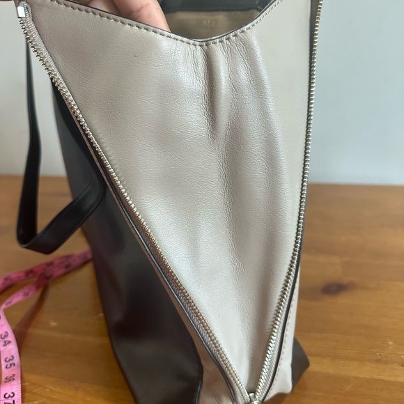 Lauren Ralph Lauren Gradwell Tote and Shoulder Bag - Picture 8 of 14